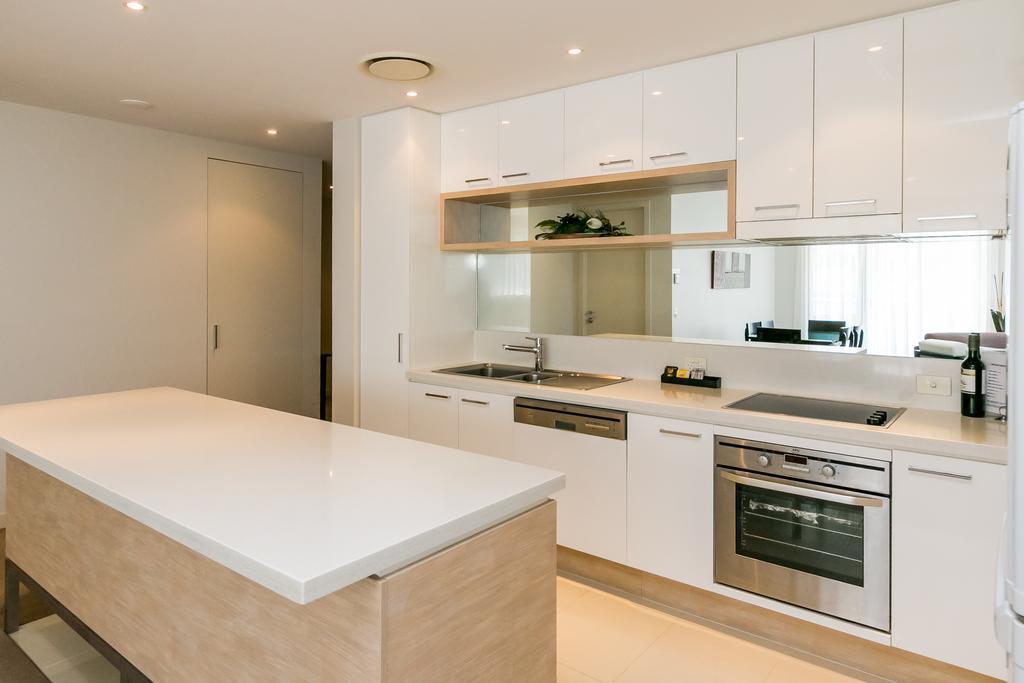 허비베이 그랜드 머큐어 알레그라 허비 베이 아파트 호텔 외부 사진 A modern Australian kitchen