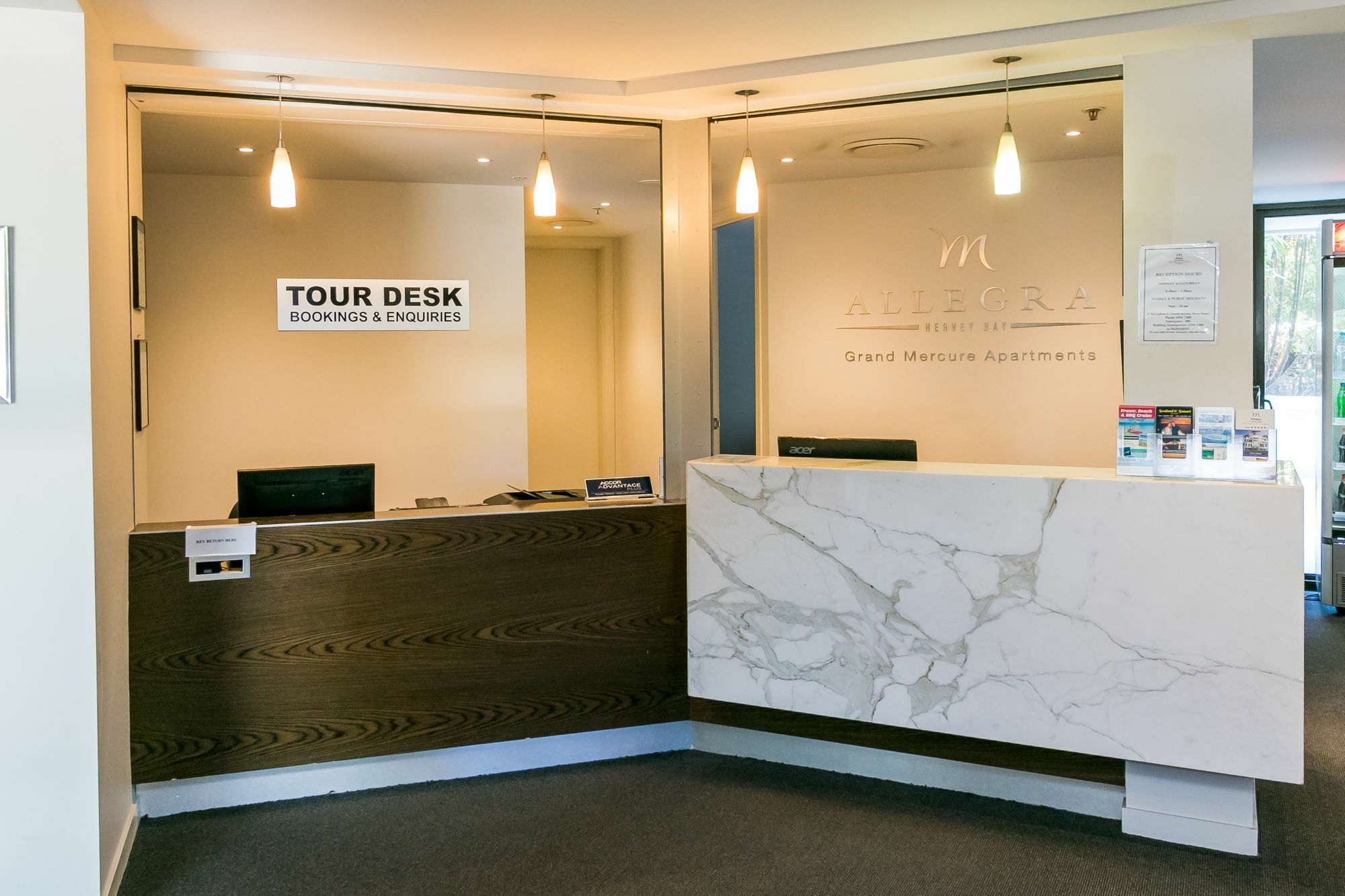 허비베이 그랜드 머큐어 알레그라 허비 베이 아파트 호텔 외부 사진 Tour Desk at the National Museum of the United States Army